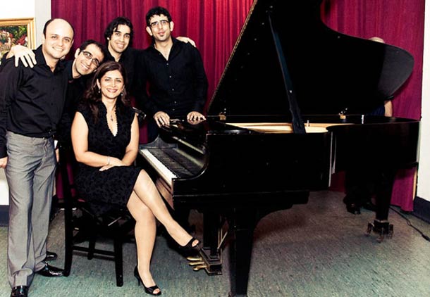 آشنایی با آفرین منصوری، تنها زن آهنگساز”شب پیانوی ایرانی”/ فرح طاهری