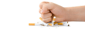 سیگاری ها ۱۰ سال کمتر از دیگران عمر می کنند/ دکتر پرویز قدیریان