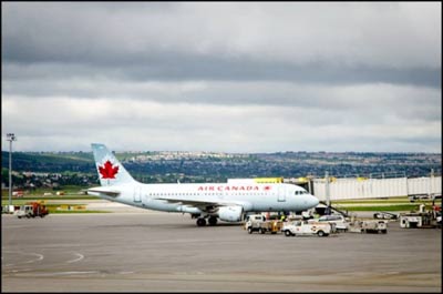 فرود اضطراری پرواز کالگری ـ لندن در تورنتو