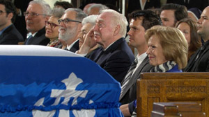 وداع هزاران نفر با ژاک پاریزو، سیاستمدار برجسته تاریخ کبک