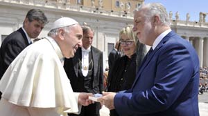 دعوت نخست وزیر کبک از پاپ  برای شرکت در جشن تولد مونترال