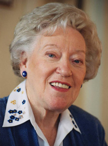 اولین زنی که وزیر امور خارجه کانادا شد، درگذشت