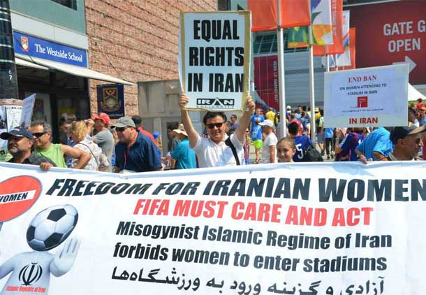 نامه کوشاگران ایرانی به رئیس فیفا در پیوند با ورود زنان به ورزشگاه
