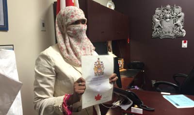 کنگره مسلمانان کانادا خواستار ممنوعیت نقاب و برقع شد
