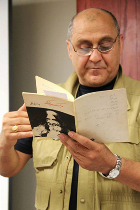 سهیل پارسا در نشست کتاب ماه تهرانتو از مرگ یزدگرد می خواند عکس بهارک سلطانی 