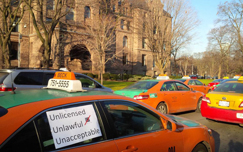 رانندگان تاکسی برای تظاهرات هفته ی آینده آماده می شوند