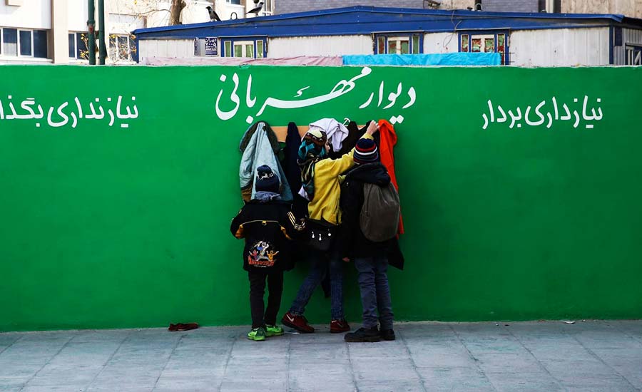 ملاحظاتی در زمینه‌ی رویکردهای “خیر محوری” و “حق محوری” و عدالت/ الهه امانی