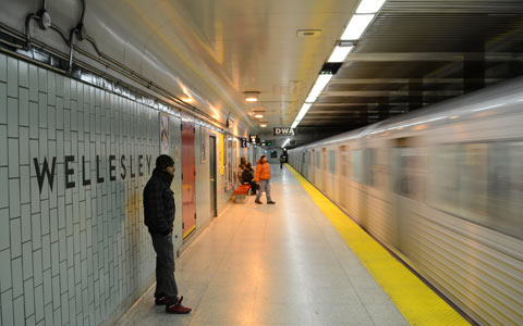 بررسی کیفیت هوای مترو