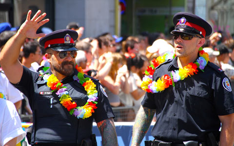 دعوت از پلیس تورنتو برای شرکت در رژه ی غرور در نیویورک