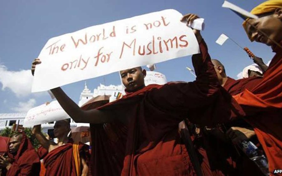 Myanmar-muslim-4-monk-protest