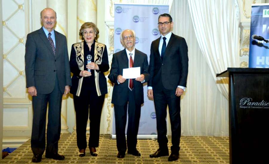 جایزه حقوق بشر ICHR به دکتر پیام اخوان اهدا شد