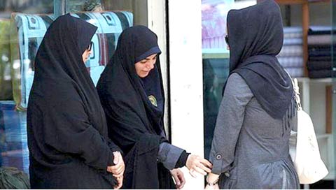 پنج دختر در دزفول به علت کشف حجاب دستگیر شدند