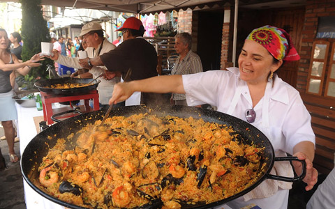 جشنواره ی غذاهای یونانی در دنفورت