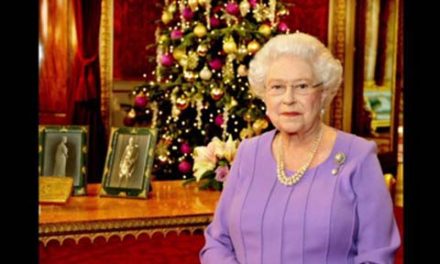 اولین پیام تبریک کریسمس ملکه الیزابت دوم بدون کمک مشاوران