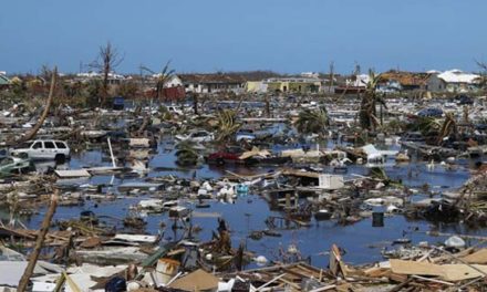 جمع آوری ۳۰ هزار دلار برای آسیب دیدگان طوفان دورین توسط پدر و پسر اهل تورنتو