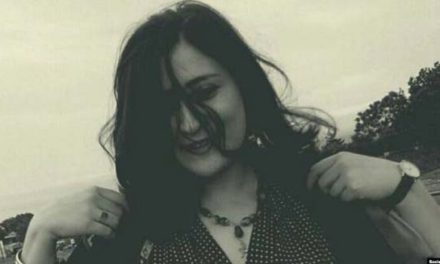 عاطفه رنگریز فعال مدنی در اعتراض به روند ناعادلانه رسیدگی به پرونده‌اش در زندان اعتصاب کرد
