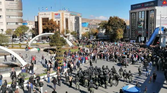 سکوت مقامات ایران درباره کشته‌‌شدگان؛ یک منبع حقوق بشری می‌گوید تنها در کردستان ۳۴ نفر کشته شده‌اند