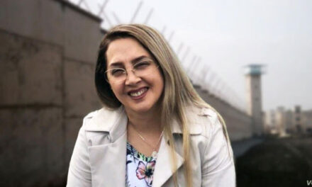 وکیل مدافع لیزا تبیانیان، شهروند بهایی زندانی: لغو حکم تبرئه توسط دیوان عالی «غیرقانونی و ناعادلانه» بود